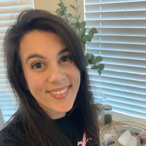 Like to bookmark my closet! - Picture 5 of 7